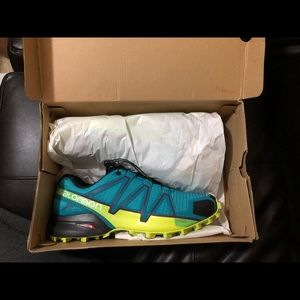 Salomon Women’s SpeedCross 4 Hiking/Running Shoes